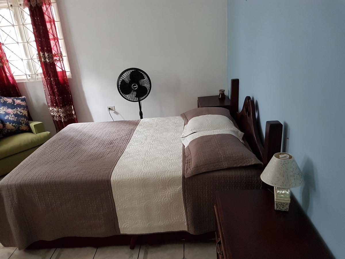 Jus4U-1 The Home Away From Home Villa Ocho Rios Dış mekan fotoğraf